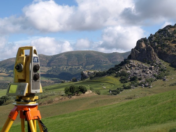 Professional Land Measurement and Surveying Services